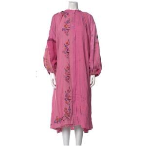 Floral midi embroidered dress by Walid. One of a kind. Size S, oversized